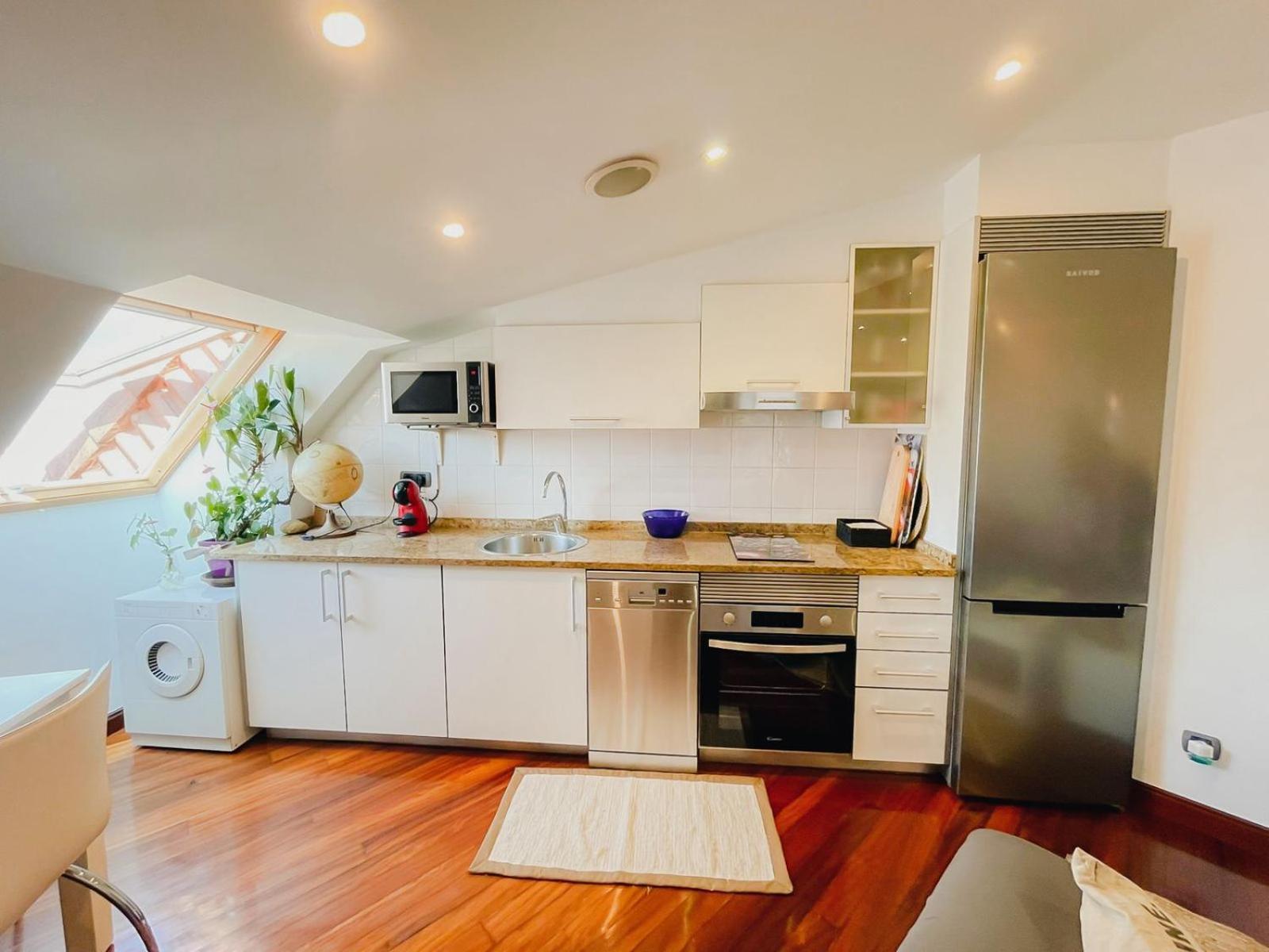 Apartamento Centro De Vigo, Garaje Y Vistas Ria Eksteriør bilde